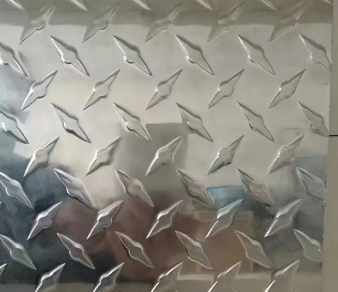 ��ΰ��������